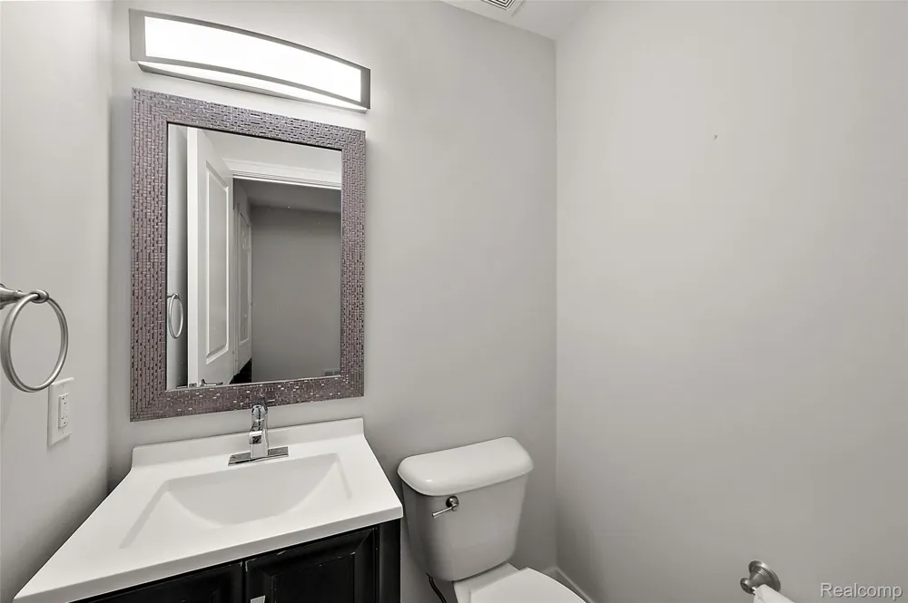 169 E Long Lake Road Bloomfield Hills City, MI 48304