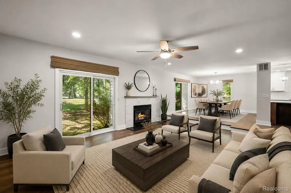 169 E Long Lake Road Bloomfield Hills City, MI 48304