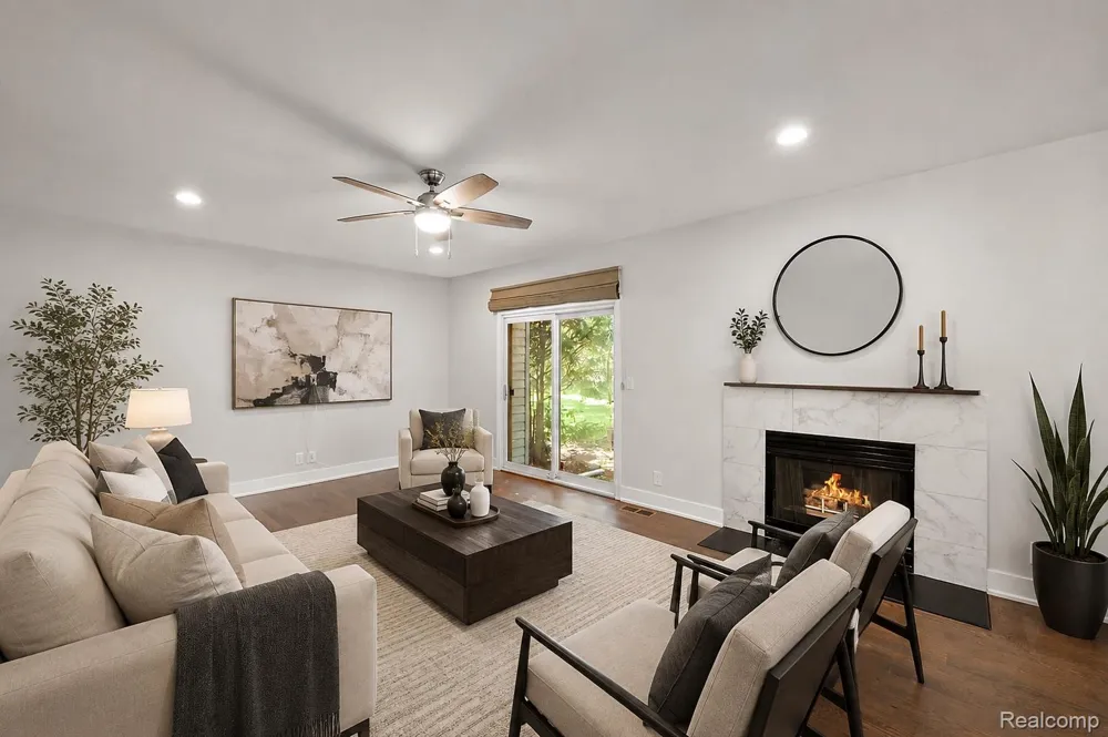 169 E Long Lake Road Bloomfield Hills City, MI 48304