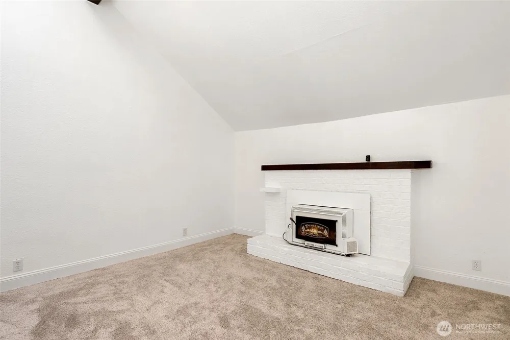 3106 C STREET SE Auburn, WA 98002