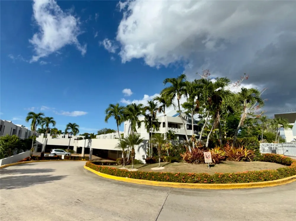 177 Road VANDA #B1 Guaynabo, PR 00966