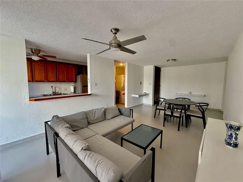 177 Road VANDA #B1 Guaynabo, PR 00966