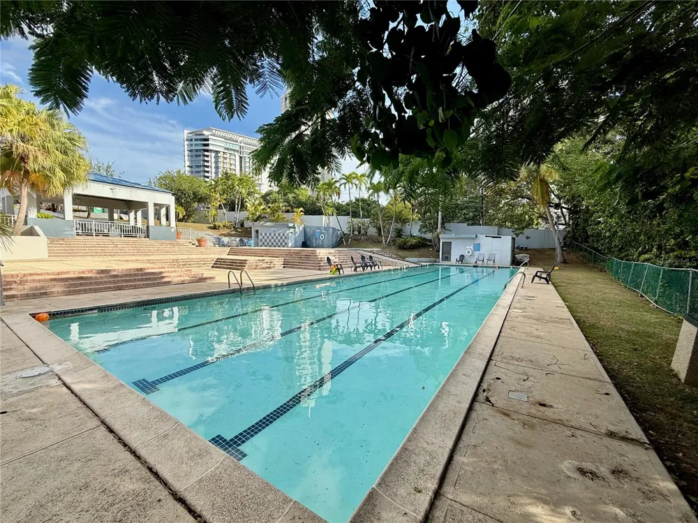 177 Road VANDA #B1 Guaynabo, PR 00966