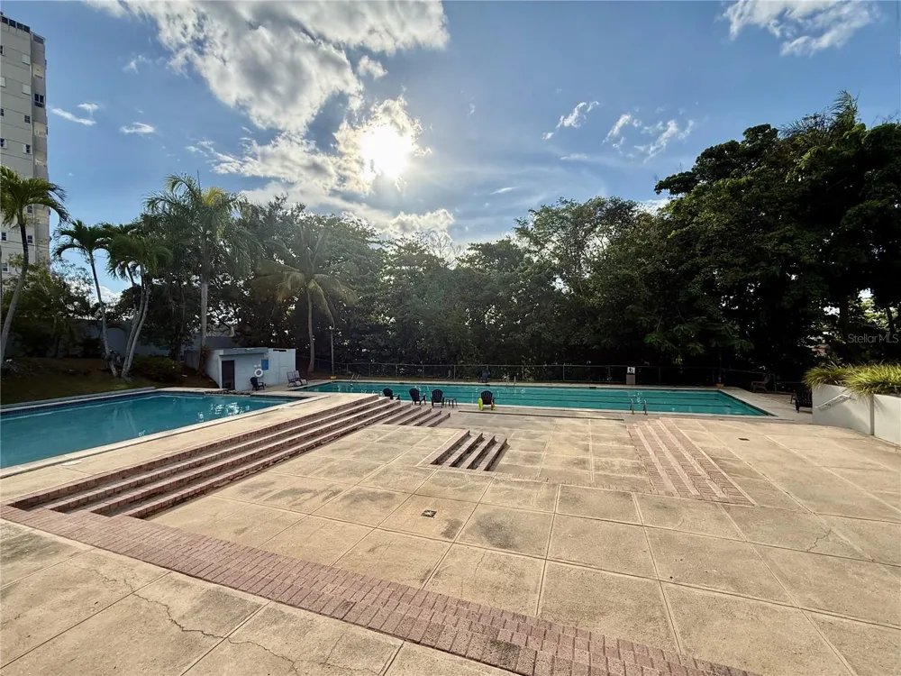 177 Road VANDA #B1 Guaynabo, PR 00966