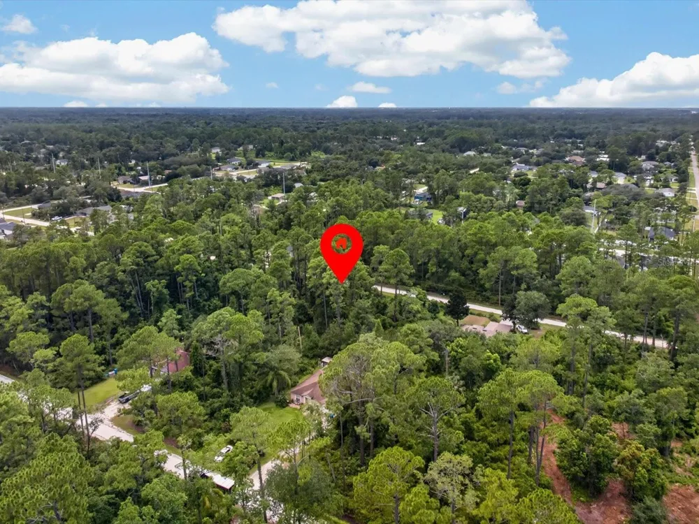 10TH AVENUE Deland, FL 32724