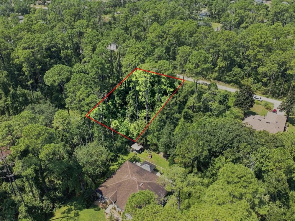 10TH AVENUE Deland, FL 32724