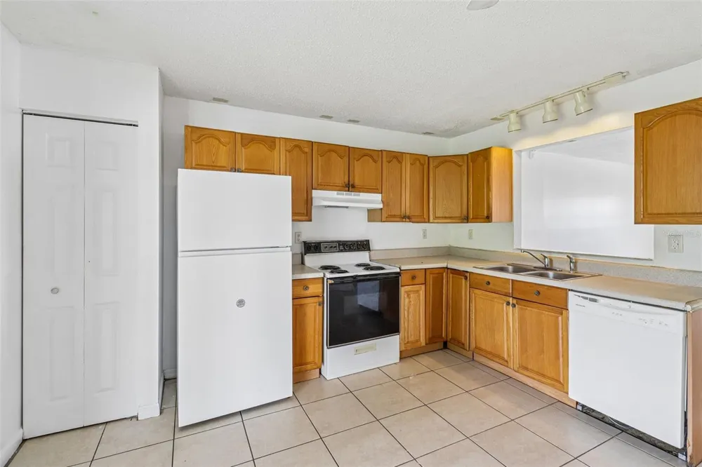 386 COCOA COURT Kissimmee, FL 34758