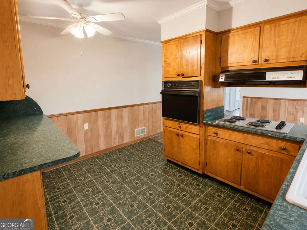 318 Leola DR Griffin, GA 30224