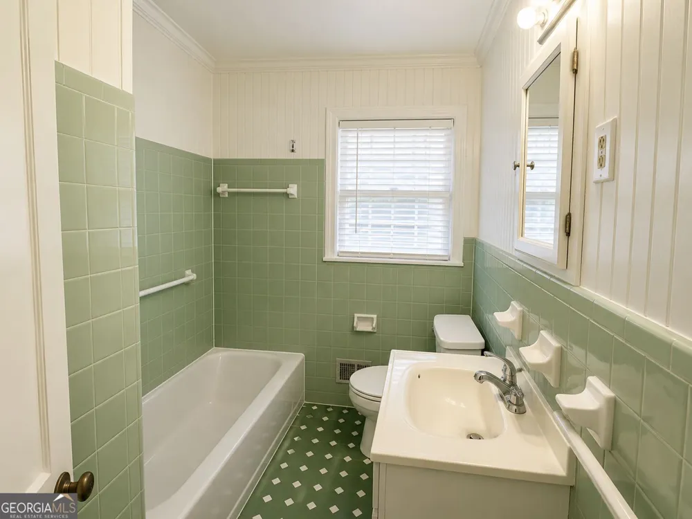 318 Leola DR Griffin, GA 30224