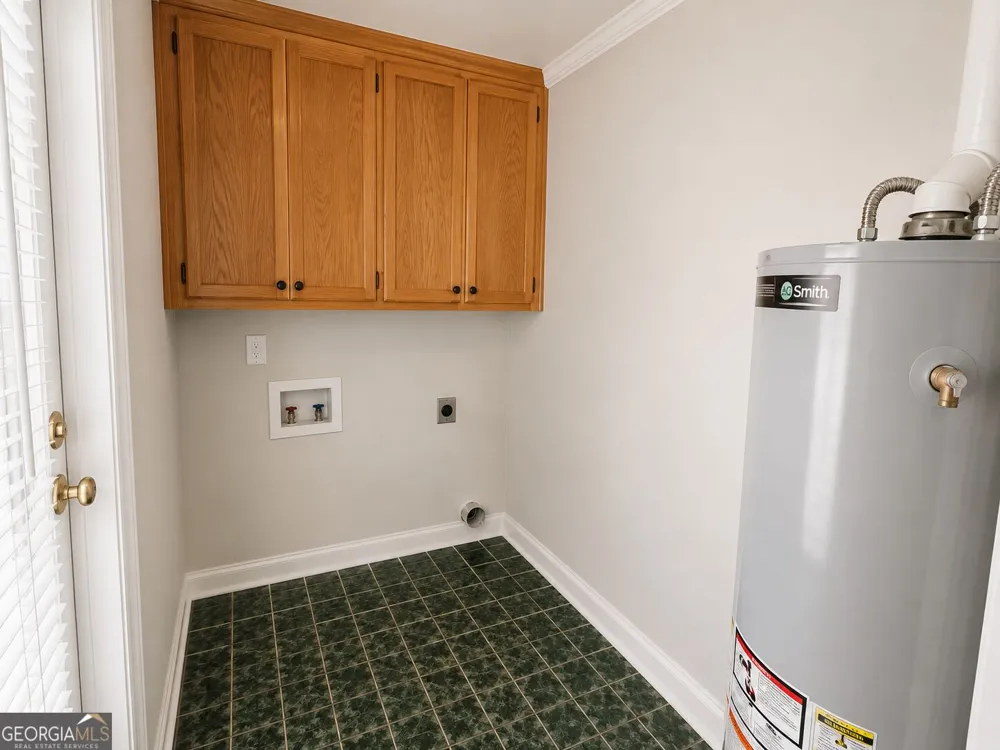 318 Leola DR Griffin, GA 30224
