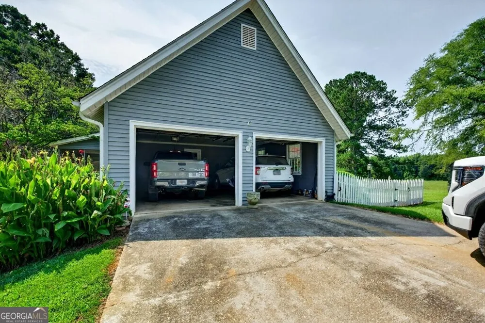 1744 Alexander RD Monticello, GA 31064