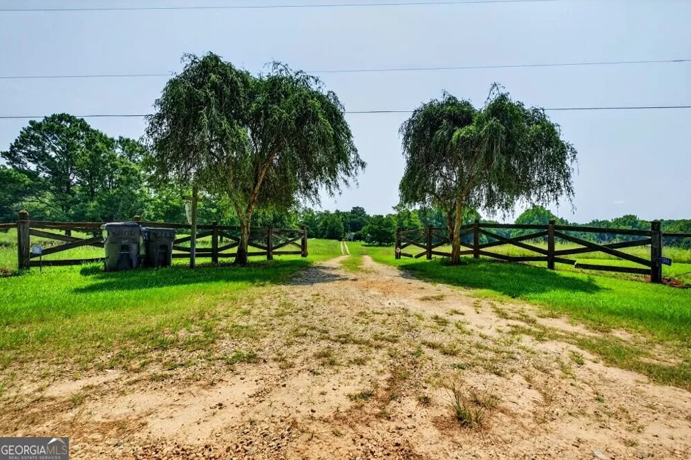 1744 Alexander RD Monticello, GA 31064
