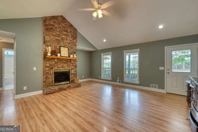 490 Copperhead RD Blairsville, GA 30512