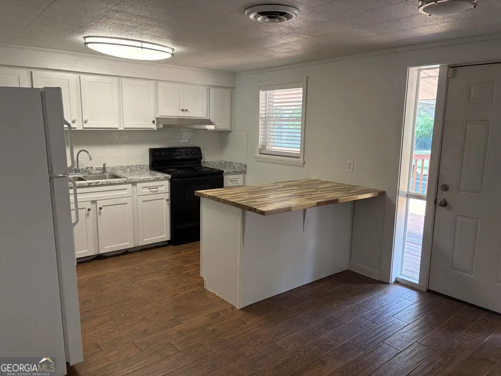 222 Hobbins DR Dublin, GA 31021
