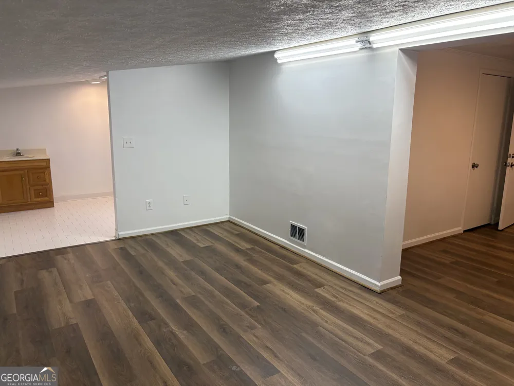 222 Hobbins DR Dublin, GA 31021