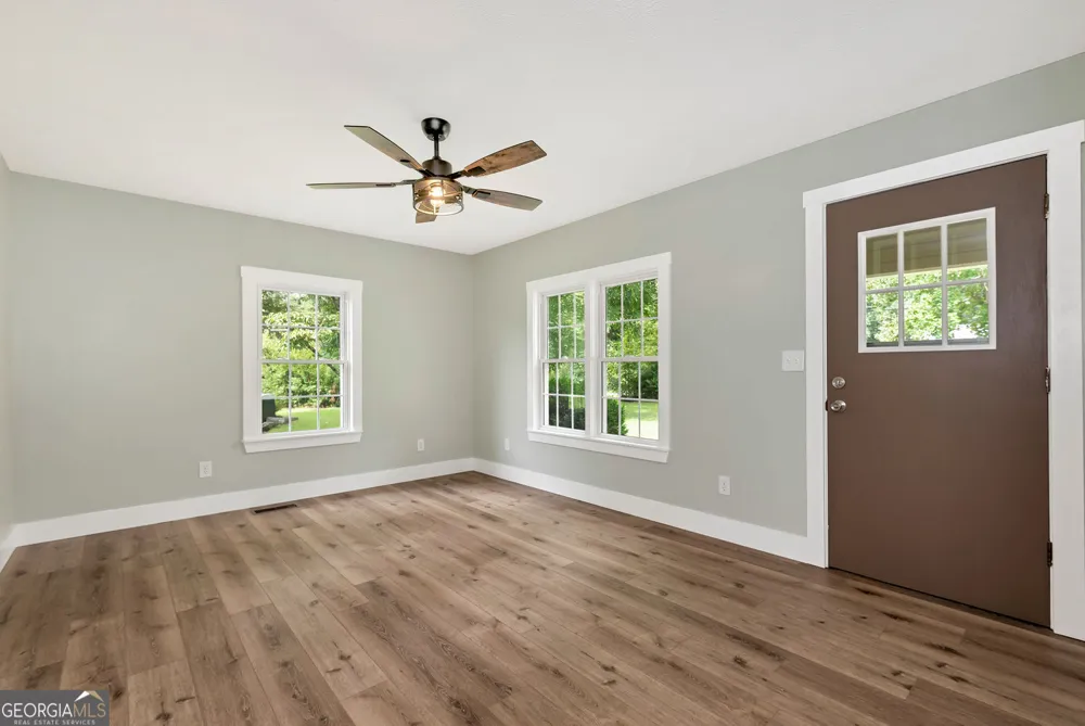 1707 Buena Vista DR Toccoa, GA 30577