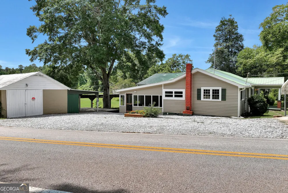 1707 Buena Vista DR Toccoa, GA 30577