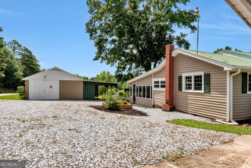 1707 Buena Vista DR Toccoa, GA 30577