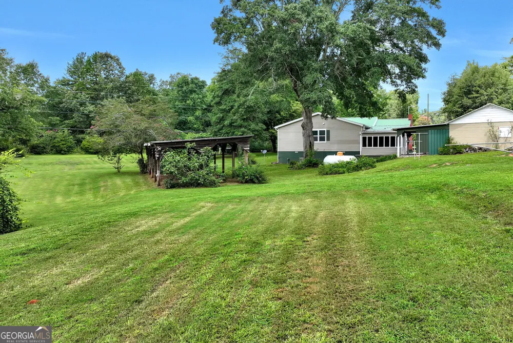 1707 Buena Vista DR Toccoa, GA 30577