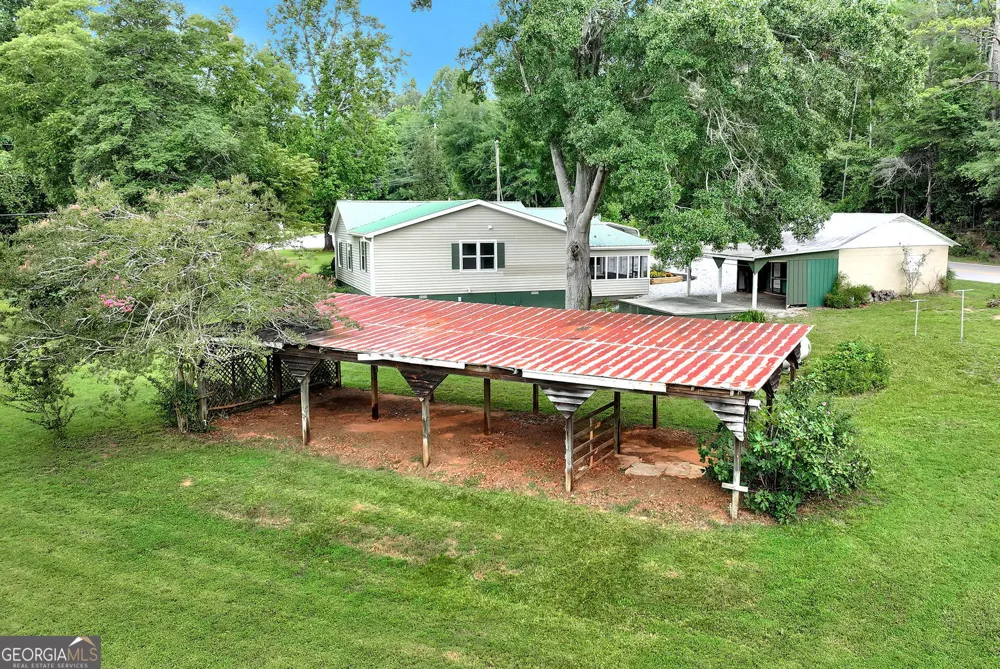 1707 Buena Vista DR Toccoa, GA 30577