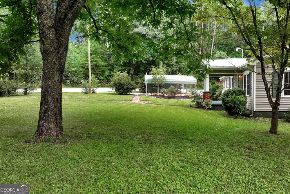 1707 Buena Vista DR Toccoa, GA 30577