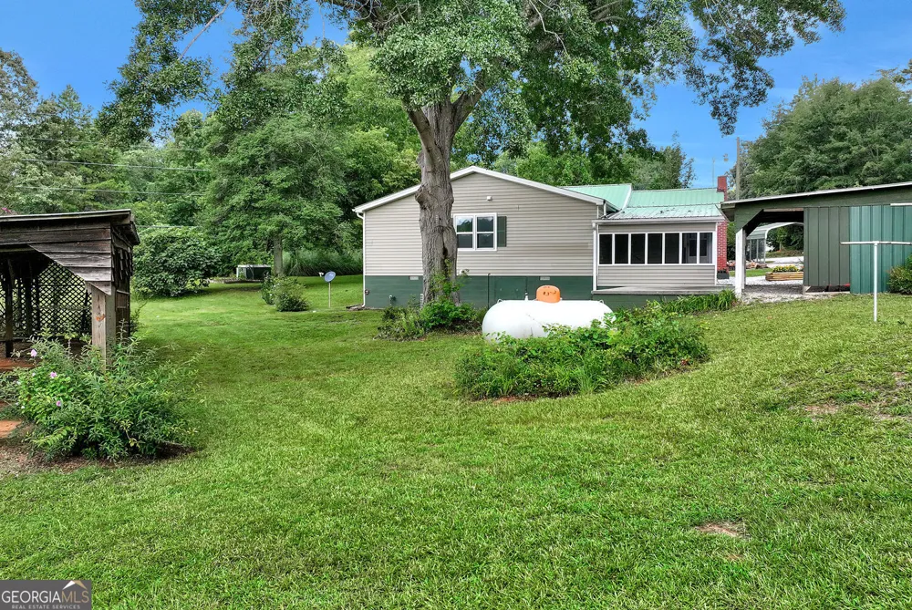 1707 Buena Vista DR Toccoa, GA 30577