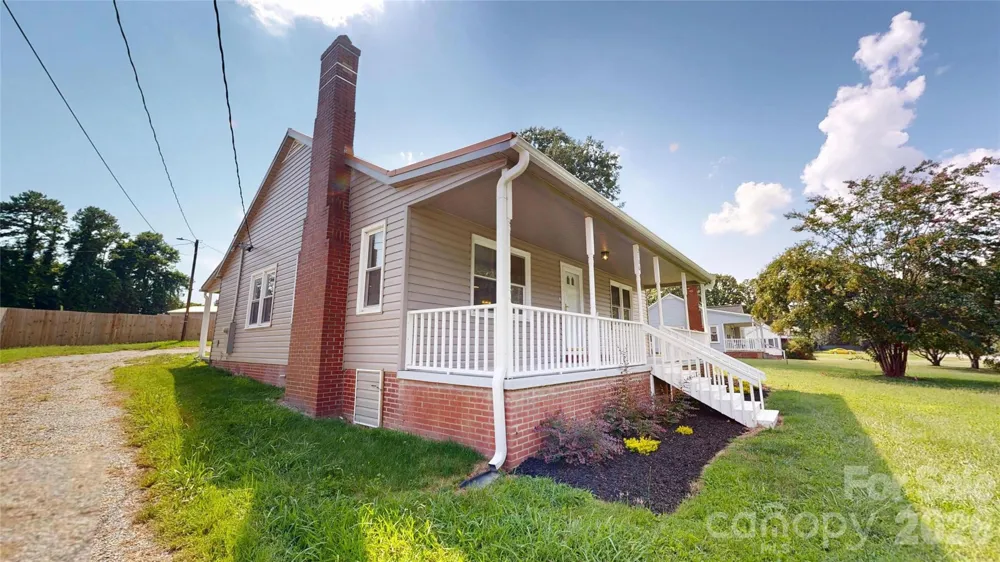 2106 Statesville Highway Mooresville, NC 28115