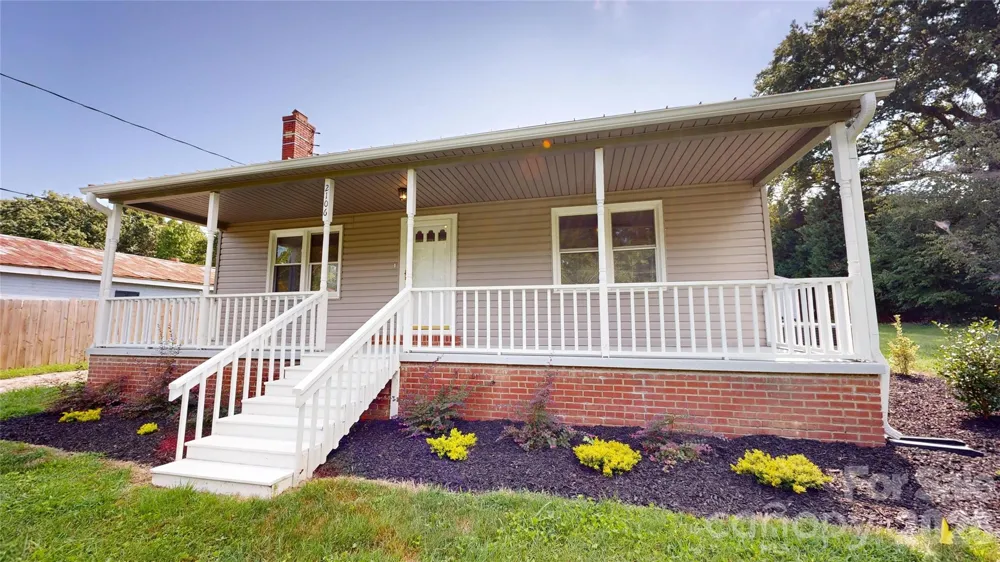 2106 Statesville Highway Mooresville, NC 28115
