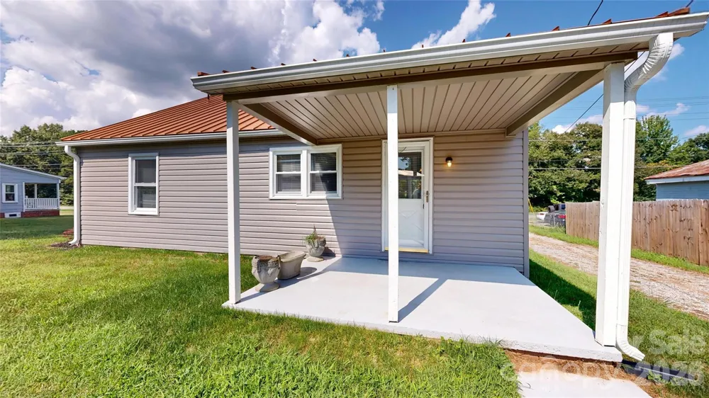 2106 Statesville Highway Mooresville, NC 28115