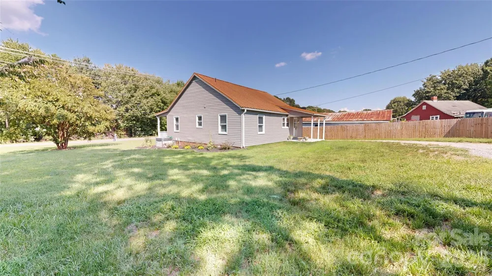 2106 Statesville Highway Mooresville, NC 28115