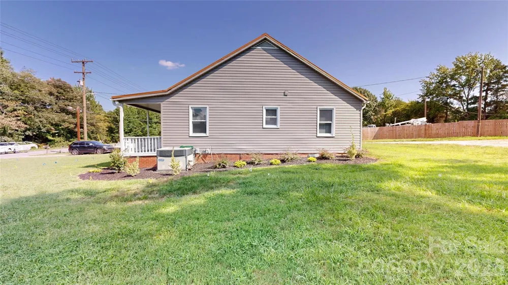 2106 Statesville Highway Mooresville, NC 28115