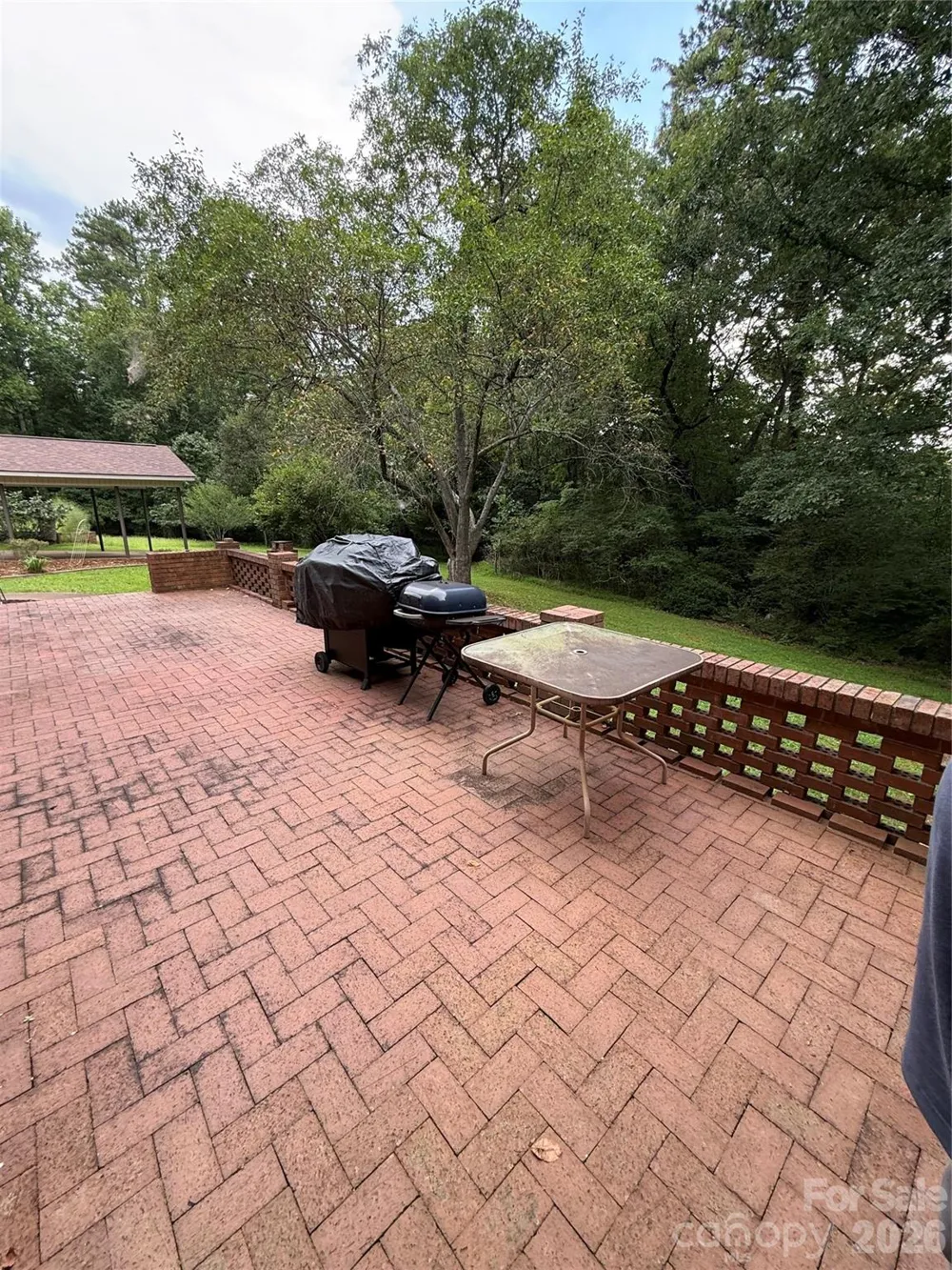 2015 39th Avenue NE Hickory, NC 28601
