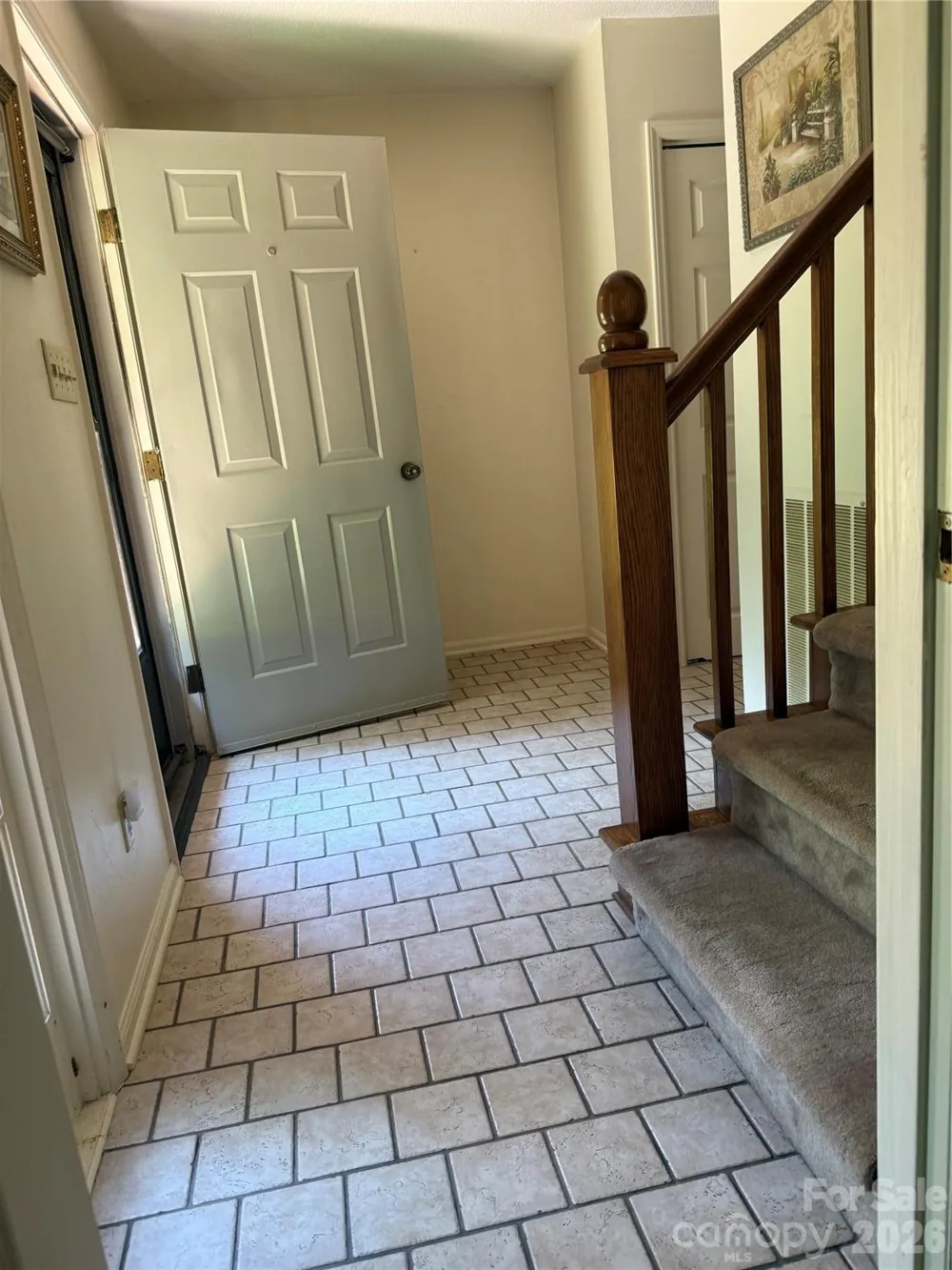 2015 39th Avenue NE Hickory, NC 28601