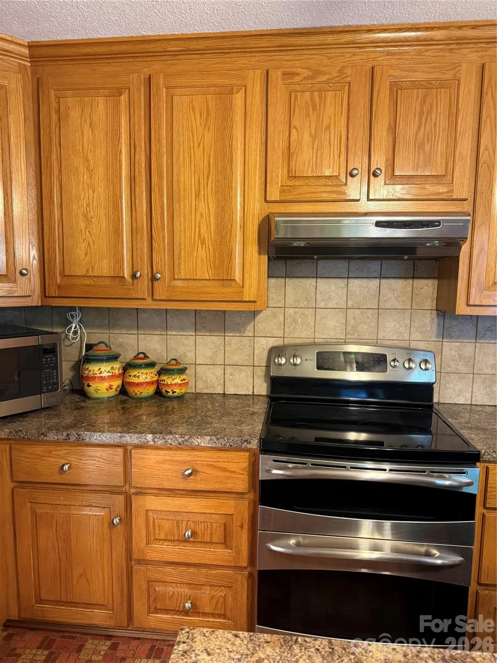 2015 39th Avenue NE Hickory, NC 28601