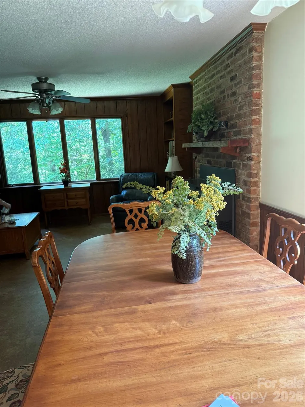 2015 39th Avenue NE Hickory, NC 28601