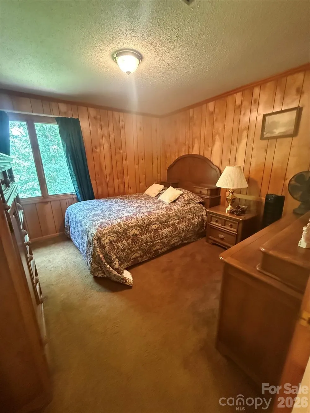 2015 39th Avenue NE Hickory, NC 28601