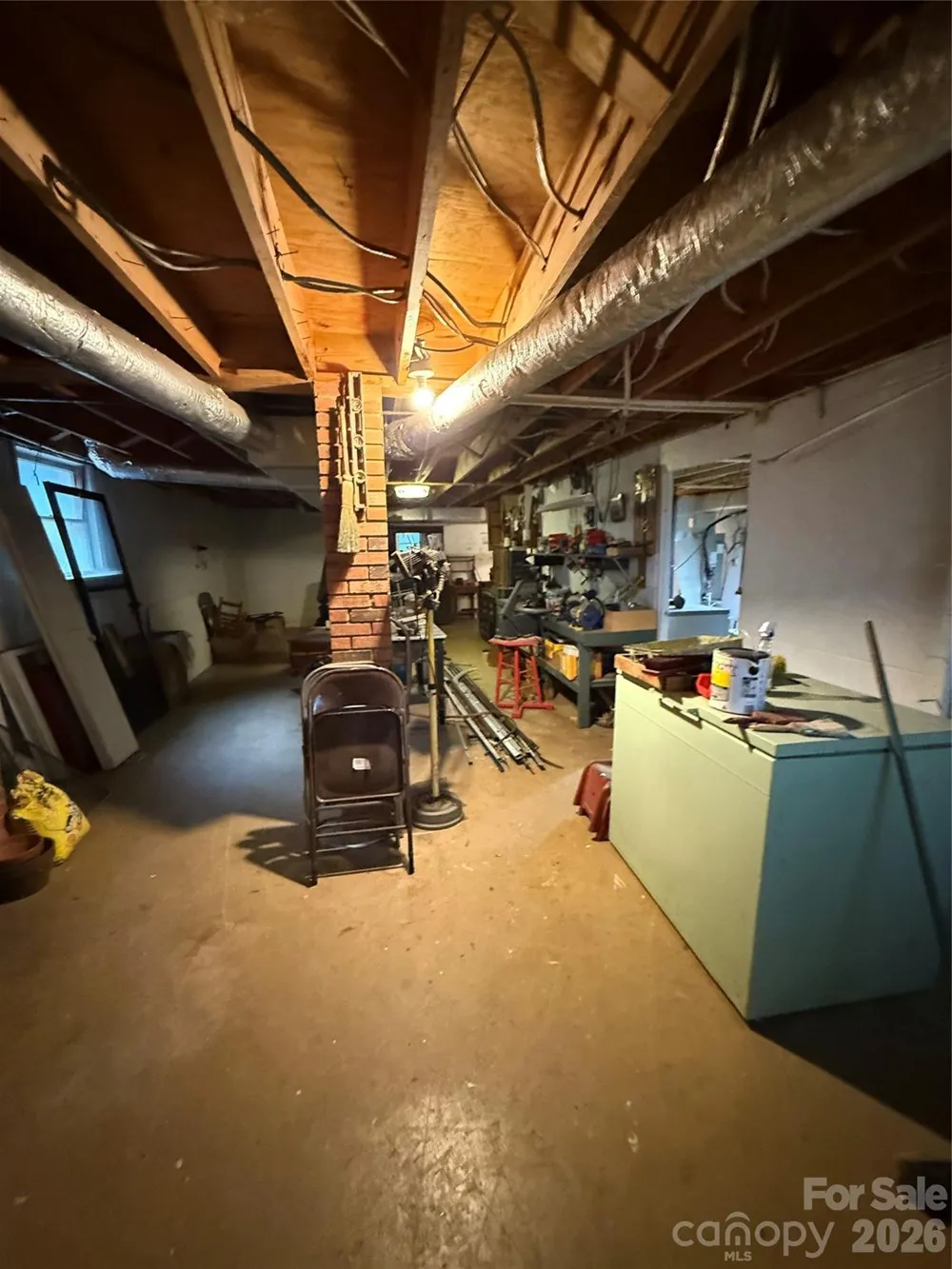 2015 39th Avenue NE Hickory, NC 28601