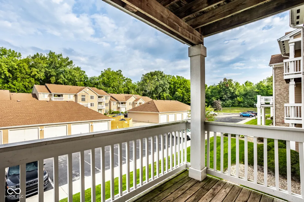 6525 Emerald Hill Court #205 Indianapolis, IN 46237