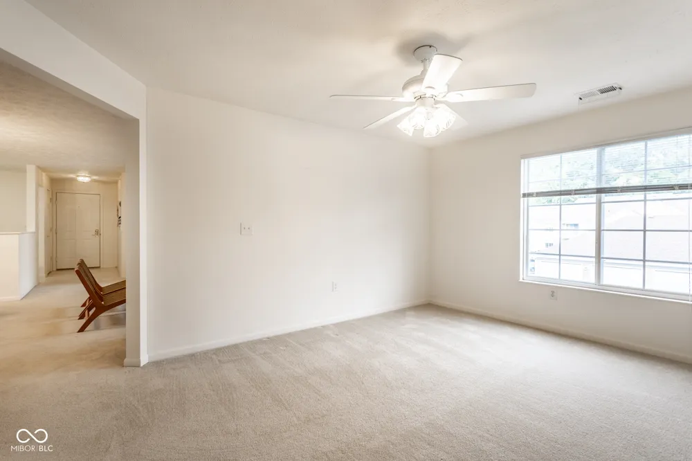 6525 Emerald Hill Court #205 Indianapolis, IN 46237