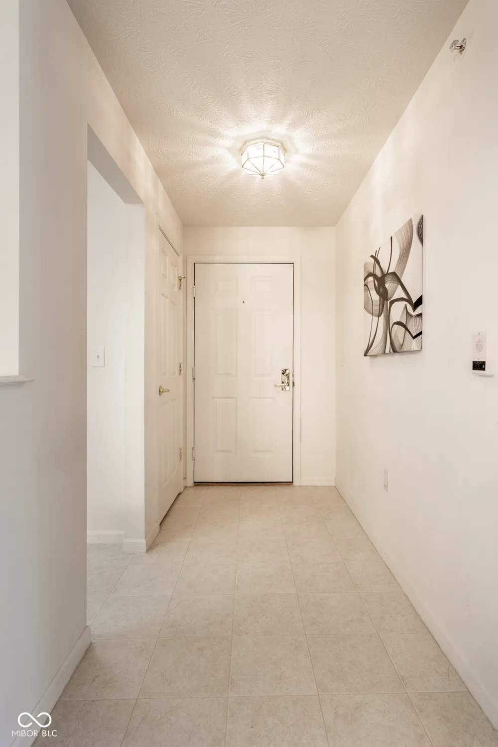 6525 Emerald Hill Court #205 Indianapolis, IN 46237