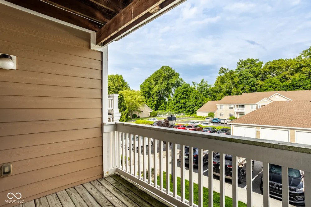 6525 Emerald Hill Court #205 Indianapolis, IN 46237