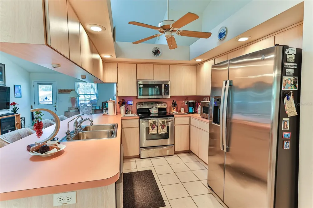 11071 W THOREAU PLACE Crystal River, FL 34428