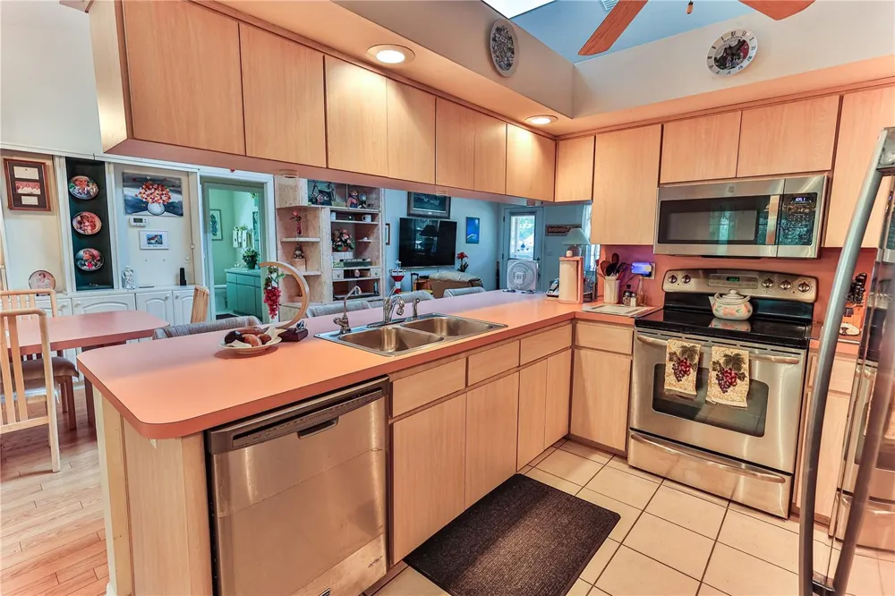 11071 W THOREAU PLACE Crystal River, FL 34428