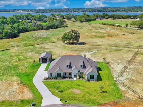 1016 Emery Court