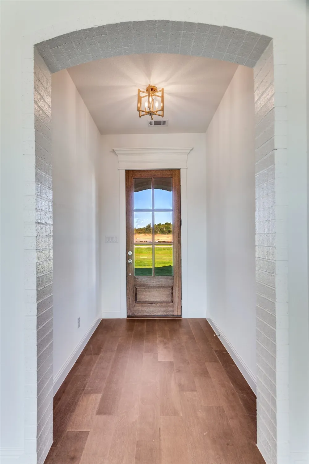 1016 Emery Court Weatherford, TX 76087