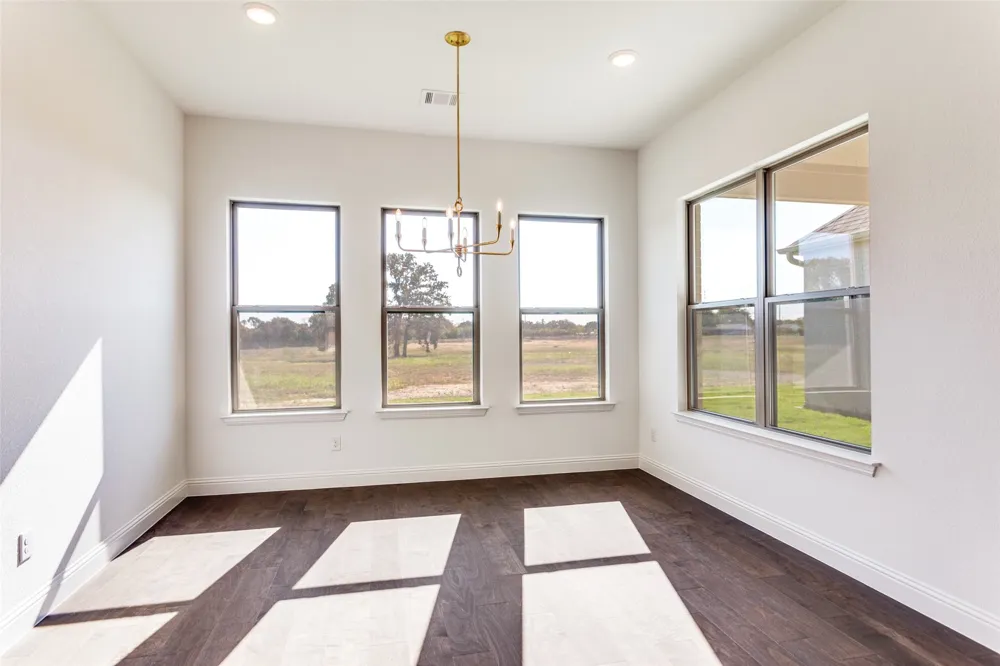 1016 Emery Court Weatherford, TX 76087