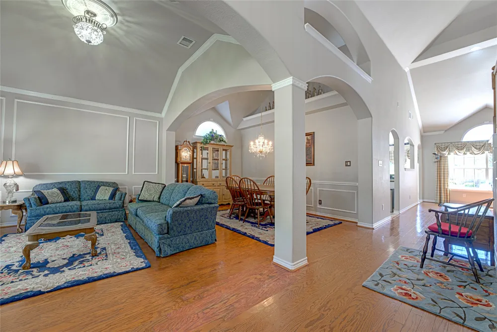 130 W Clubview Court Murphy, TX 75094