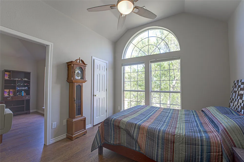 130 W Clubview Court Murphy, TX 75094