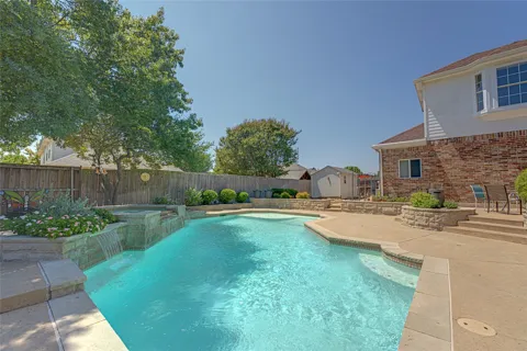 130 W Clubview Court