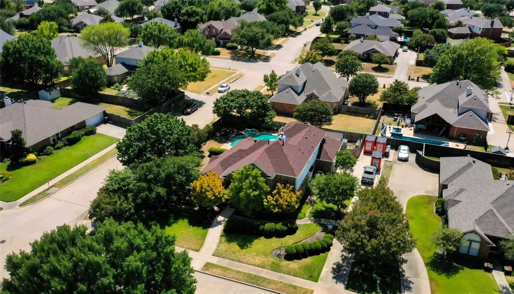 130 W Clubview Court Murphy, TX 75094